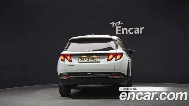 Hyundai Tucson Tucson (NX4) Бензин 1.6 турбо 2WD — Фото автомобиля 4