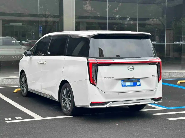 GAC Trumpchi M8 — Фото автомобиля 9
