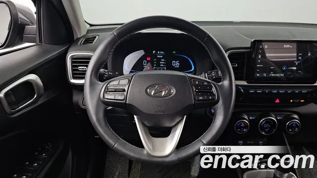 Hyundai Venue — Фото автомобиля 15
