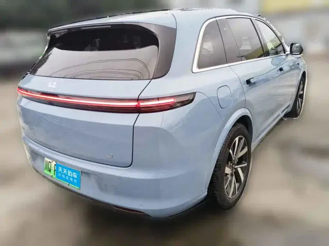 Li Auto L7 — Фото автомобиля 2