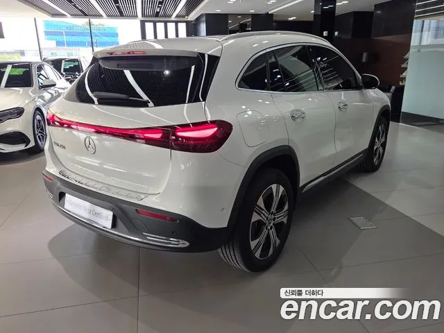 Mercedes-Benz EQA H243 — Фото автомобиля 2