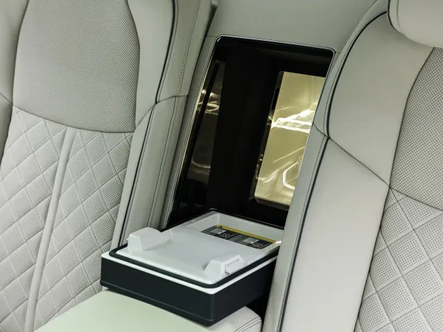 Audi A8 — Фото автомобиля 19