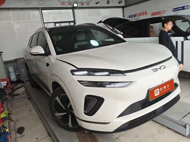 BYD Sealion 06 — Фото автомобиля 2