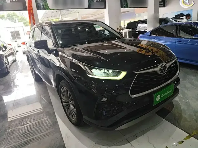 Toyota Highlander 2022 380T 4WD Premium 7-Seater — Фото автомобиля 3