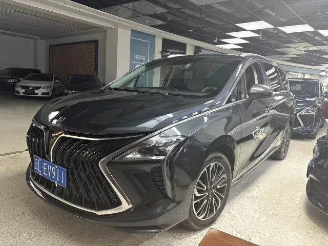 Фотография автомобиля — Forthing Yacht