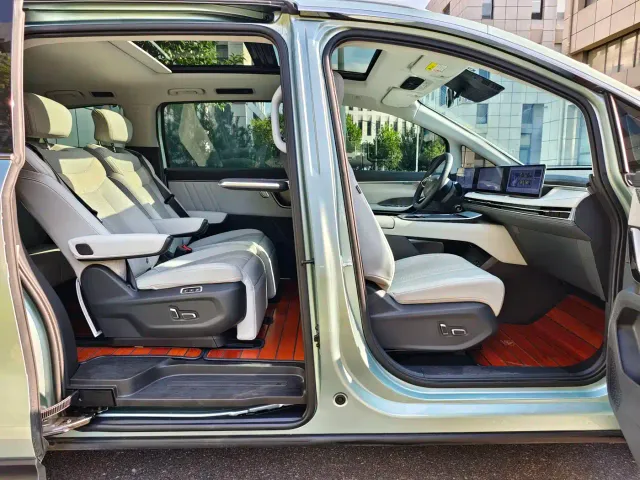Maxus Dajia 7 — Фото автомобиля 15