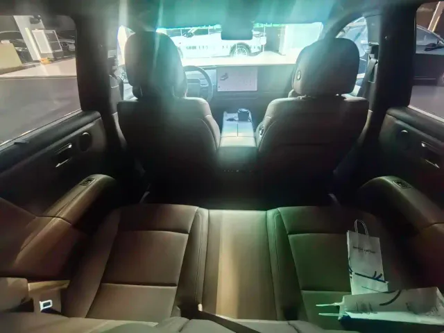 Li Auto Li Auto i6 2025 2WD Base Model — Фото автомобиля 14