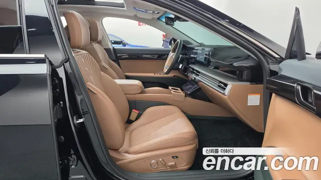 Hyundai Grandeur GN7 — Фото автомобиля 16