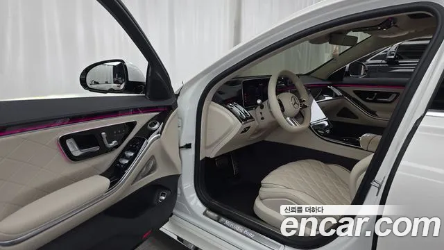 Mercedes-Benz S-Class — Фото автомобиля 10
