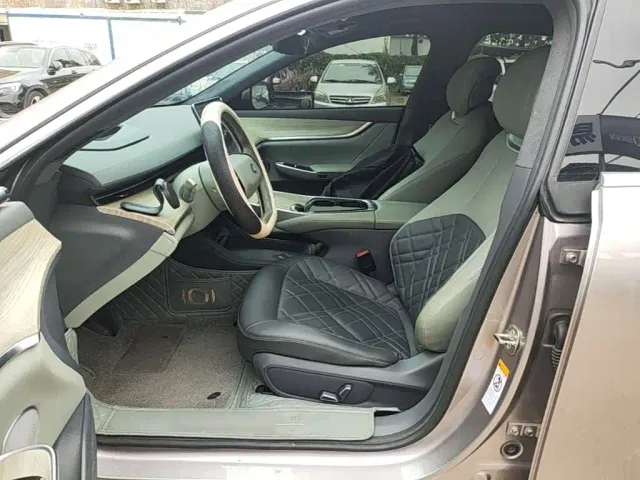 Changan Qiyuan A07 — Фото автомобиля 14