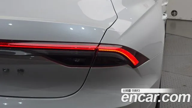 Hyundai Grandeur New — Фото автомобиля 8