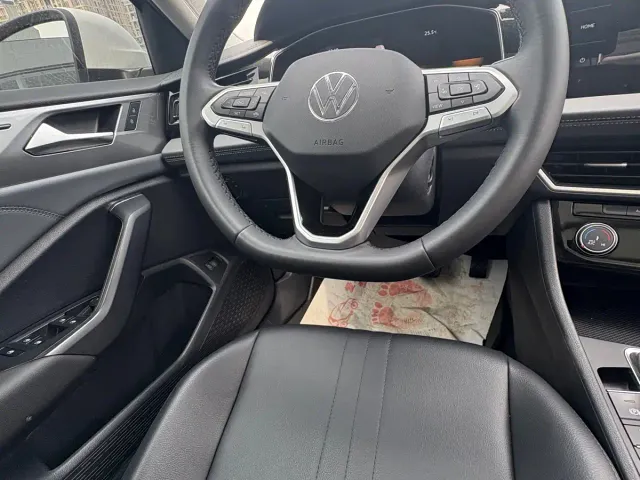 Volkswagen Sagitar — Фото автомобиля 8