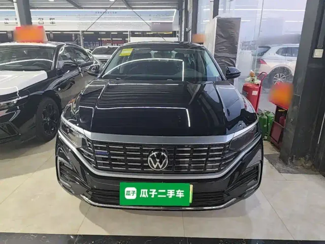 Volkswagen Passat — Фото автомобиля 2
