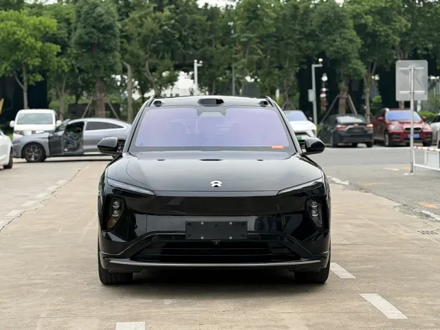 Nio ES6 — Фото автомобиля 2