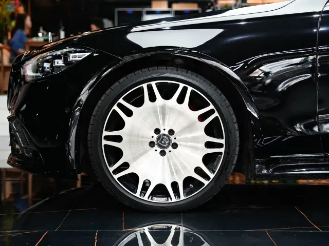 Mercedes-Benz S-Class — Фото автомобиля 14