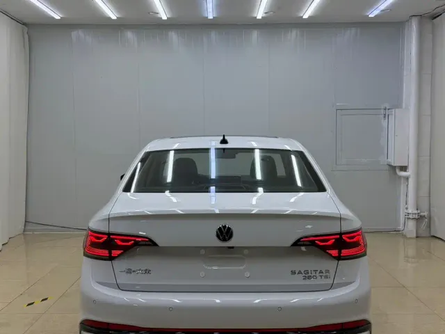 Volkswagen Sagitar — Фото автомобиля 5