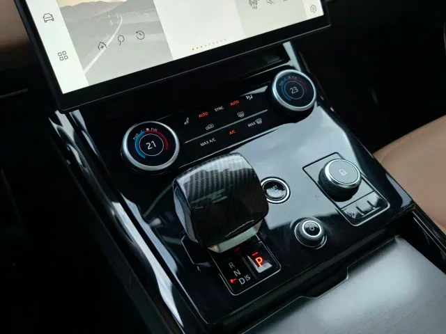 Land Rover Range Rover Sport — Фото автомобиля 7