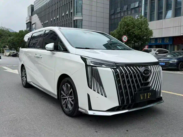 GAC Trumpchi M8 — Фото автомобиля 3