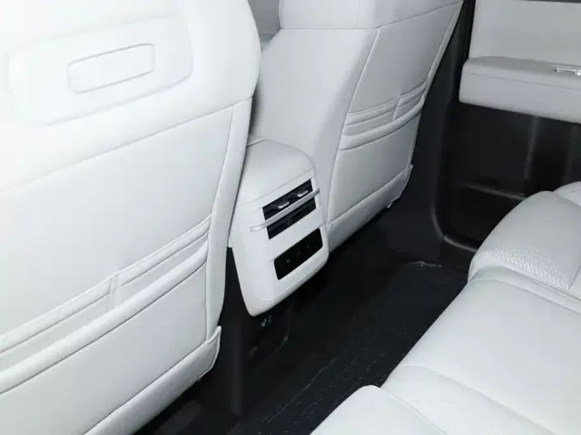 BYD FangChengBao Titanium 7 — Фото автомобиля 22