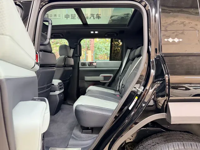 BYD FangChengBao Leopard 5 — Фото автомобиля 7