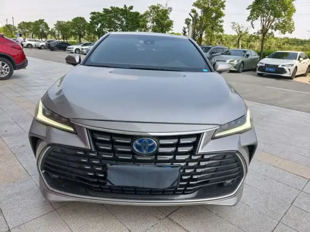Toyota Avalon — Фото автомобиля 2