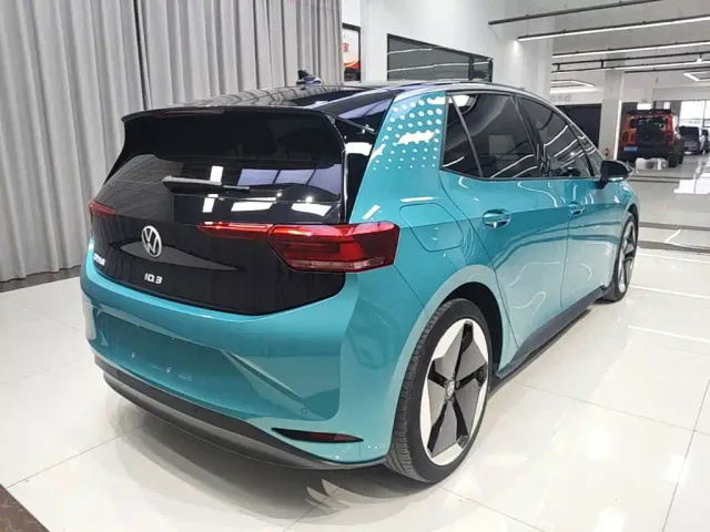 Volkswagen ID.3 — Фото автомобиля 6