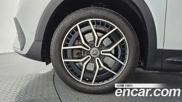 Mercedes-Benz EQB X243 — Фото автомобиля 5