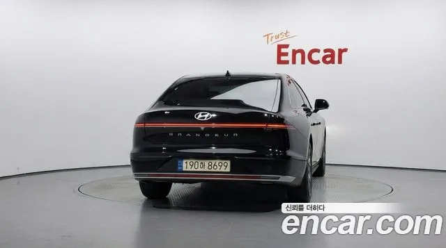 Hyundai Grandeur Grandeur (GN7) 2.5 Бензин 2WD — Фото автомобиля 4