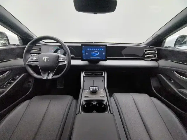 BYD Qin L — Фото автомобиля 5