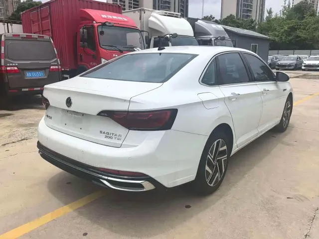Volkswagen Sagitar — Фото автомобиля 10