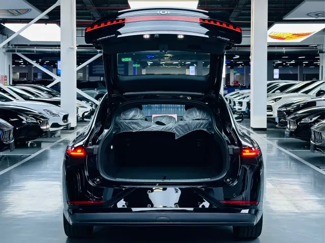 Changan Qiyuan A07 — Фото автомобиля 11