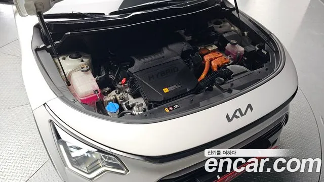 Kia Niro The All New Niro Signature — Фото автомобиля 6