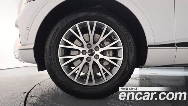 Genesis GV80 2.5T Бензин AWD — Фото автомобиля 5