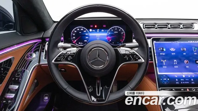 Mercedes-Benz S-Class — Фото автомобиля 12