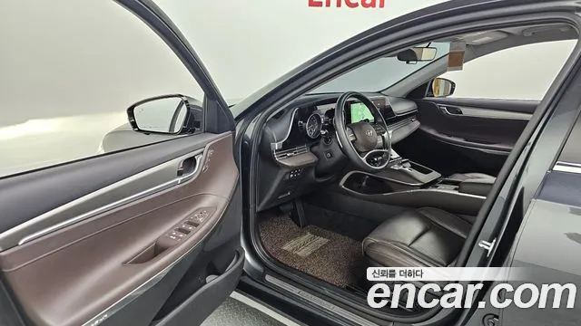 Hyundai Grandeur Новый Grandeur IG — Фото автомобиля 10
