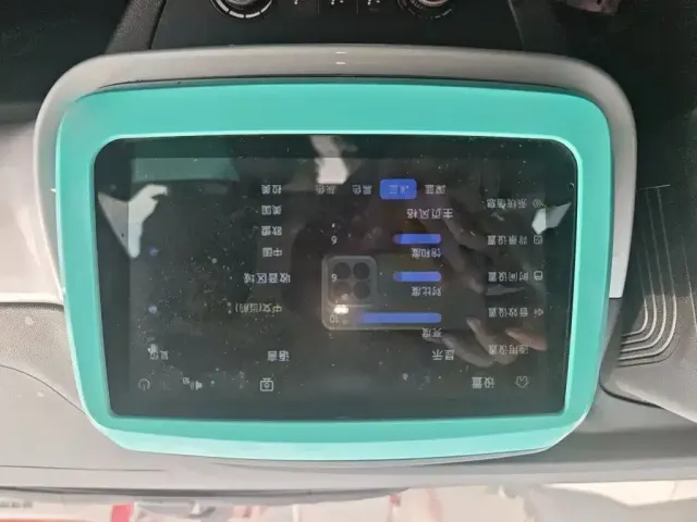 JMCG New Energy Little Kirin 2022 Agile Edition — Фото автомобиля 15