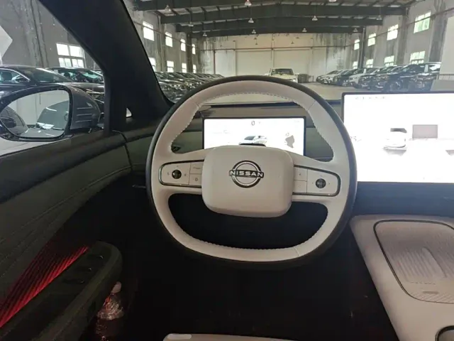 Nissan N7 — Фото автомобиля 10