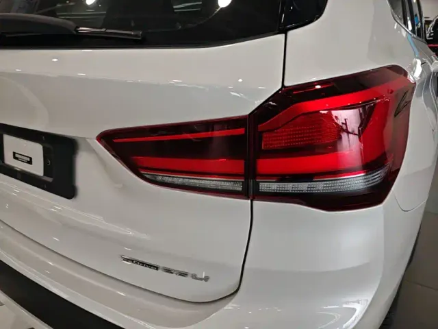 BMW X1 — Фото автомобиля 7