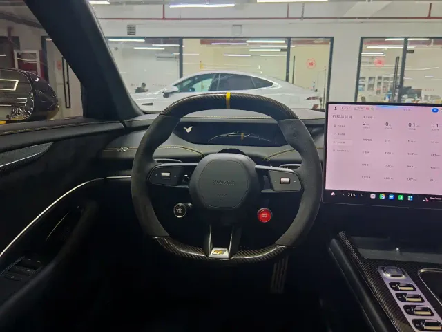 Xiaomi SU7 Ultra — Фото автомобиля 18