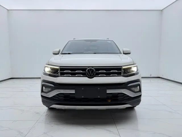 Volkswagen T-Cross — Фото автомобиля 2
