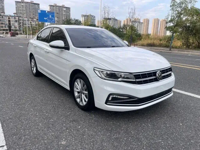 Volkswagen Bora — Фото автомобиля 3