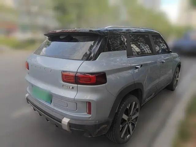Geely ICON — Фото автомобиля 4