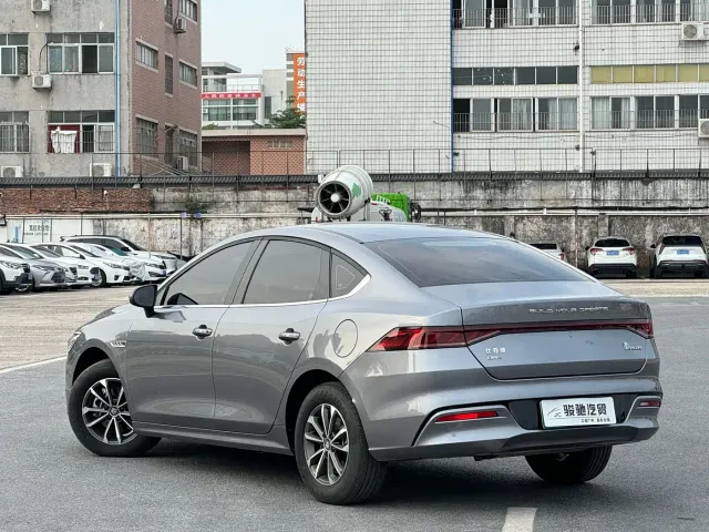 BYD Qin PLUS — Фото автомобиля 9