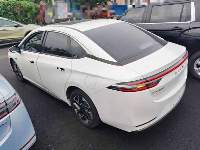 GAC Aion S Plus — Фото автомобиля 4