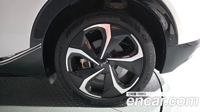 Kia EV6 — Фото автомобиля 16
