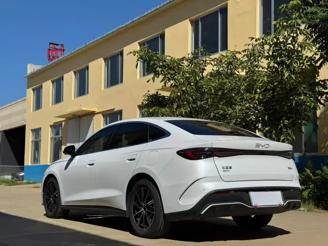 BYD Seal 06 — Фото автомобиля 9