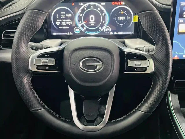 GAC Trumpchi GS8 — Фото автомобиля 9