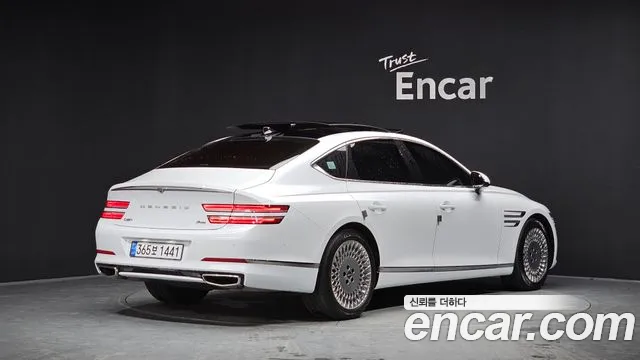 Фотография автомобиля — Genesis G80 RG3
