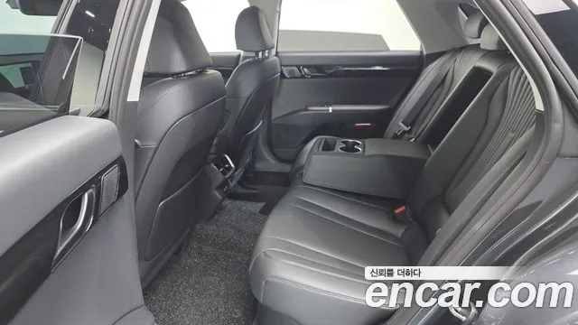 Hyundai Grandeur GN7 — Фото автомобиля 16