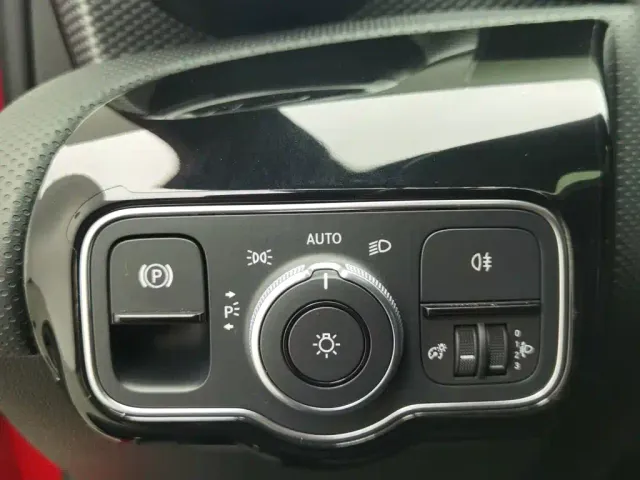 Mercedes-Benz A-Class — Фото автомобиля 21